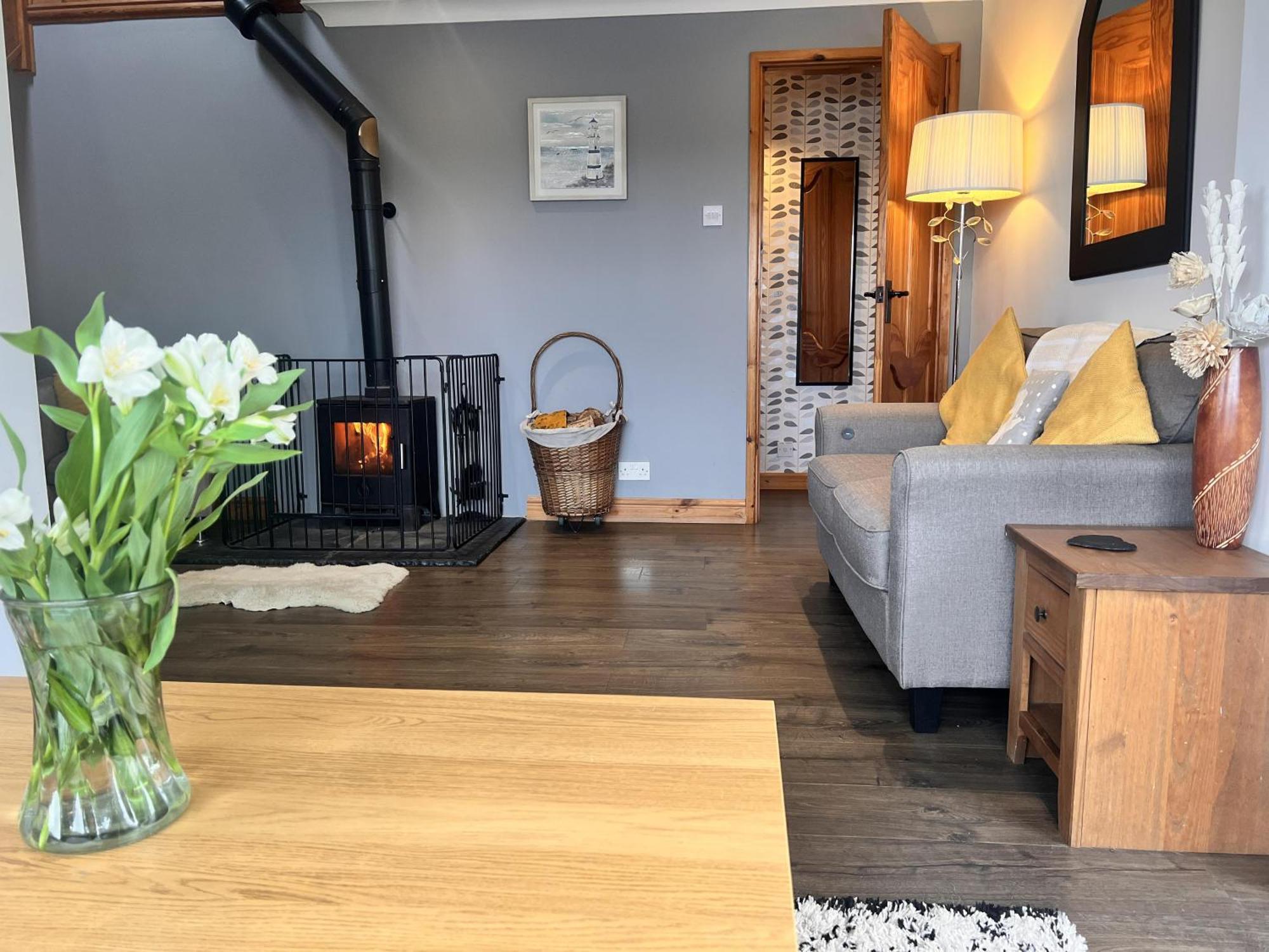 3 Bed Detached Cottage- Log Burner Mountain Views Beaumaris Zewnętrze zdjęcie